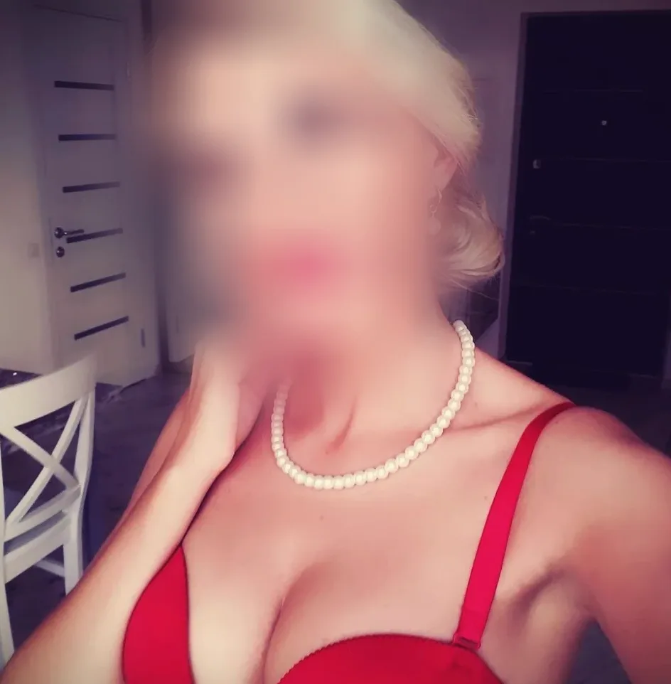 Anniina, 36