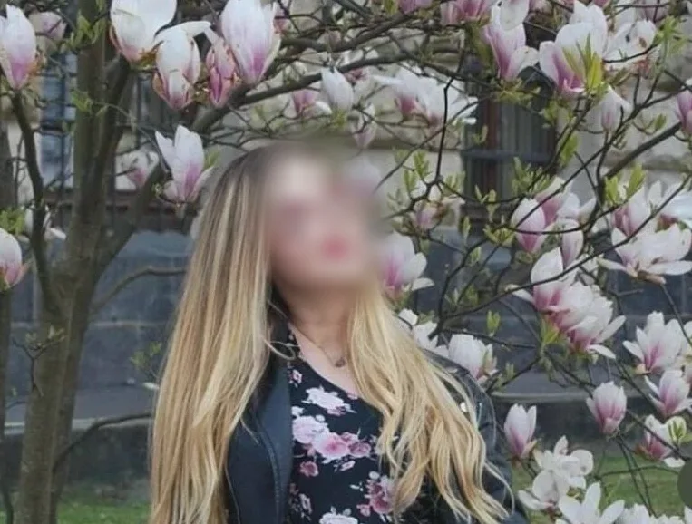 Iina, 25