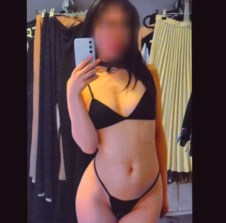 Jenni, 20
