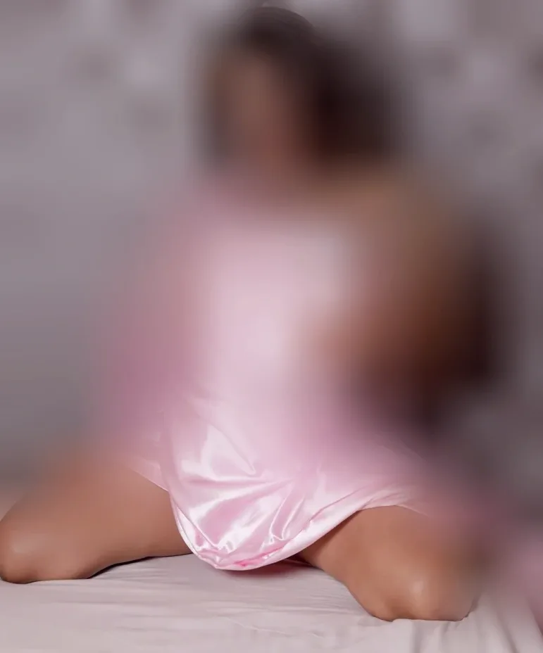 Jenni, 30
