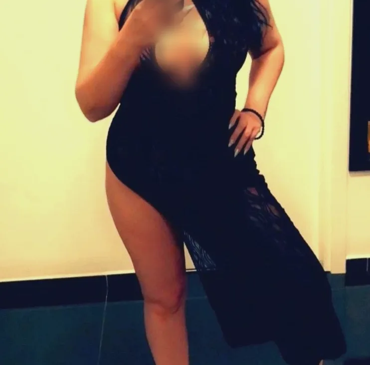 Nathalie, 39