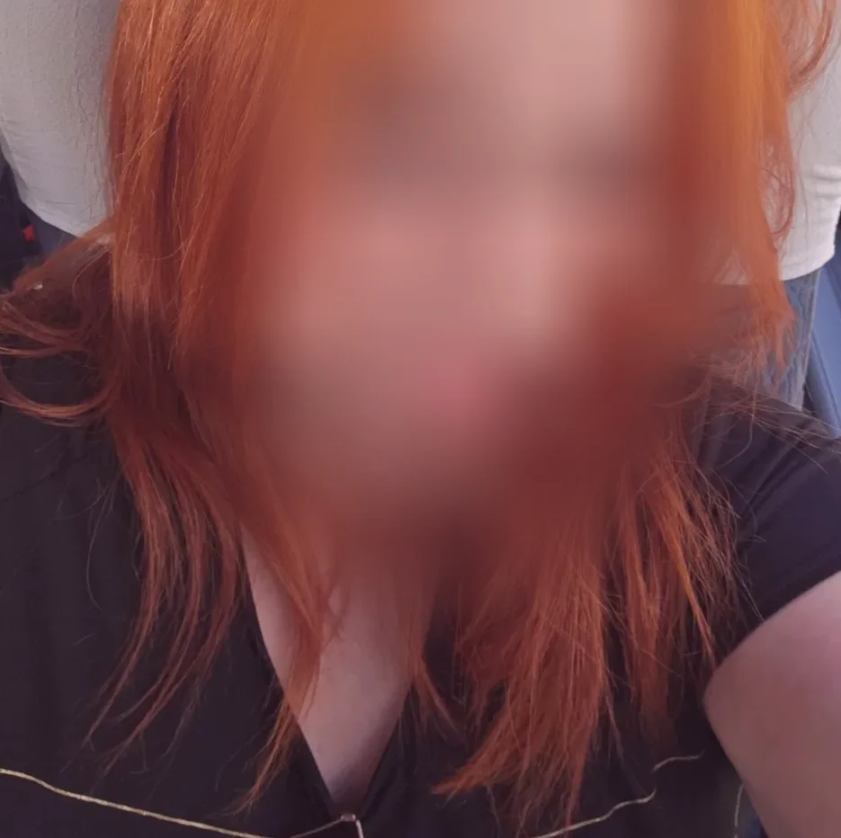 Sanni, 25