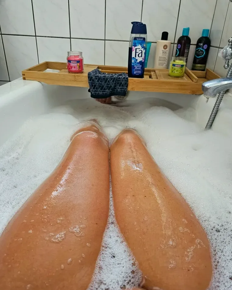 Veera, 32